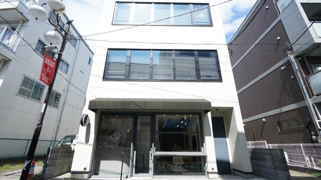なぜ、LAZOAMISTADをつくったのか。